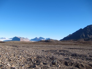 A possible launch site between the glacial moraines.